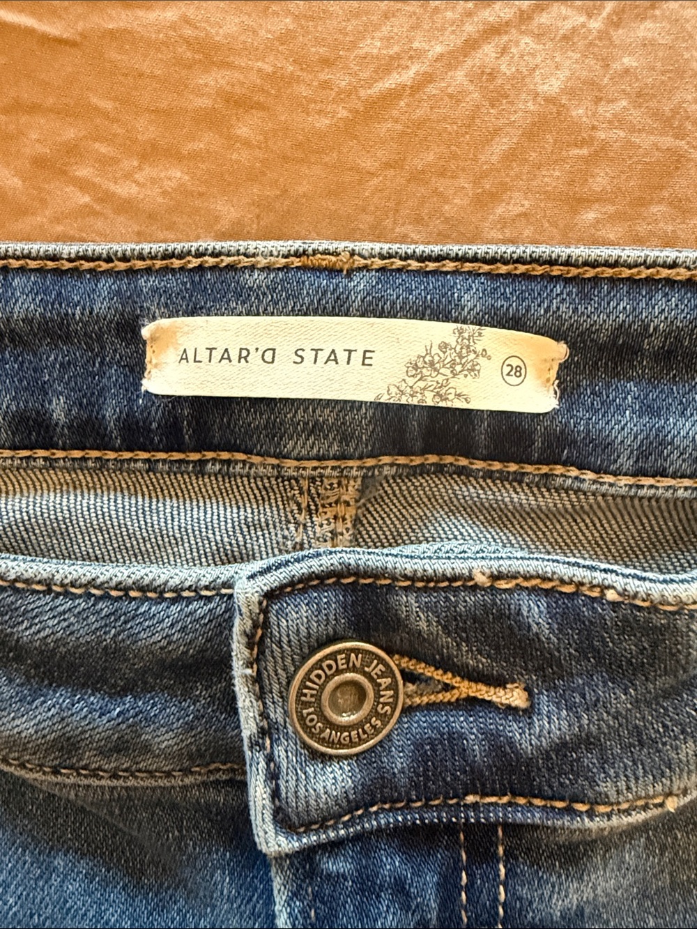 Altar'd State Women's Dark Blue Ankle Crop Jeans